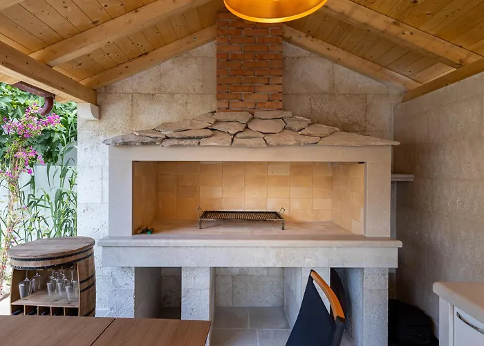 Ferienhaus Grand Stone Casa Ciccarelli By Irundo