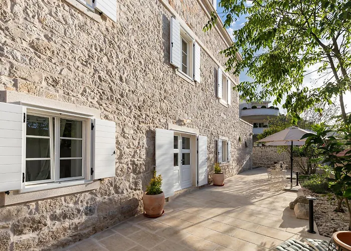 Grand Stone Casa Ciccarelli By Irundo * Pucisca