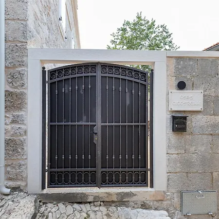 Grand Stone Casa Ciccarelli By Irundo * Pucisca