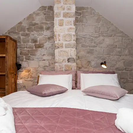 Grand Stone Casa Ciccarelli By Irundo Σπίτι διακοπών Pucisca