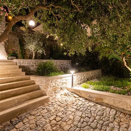 Grand Stone Casa Ciccarelli By Irundo Pucisca