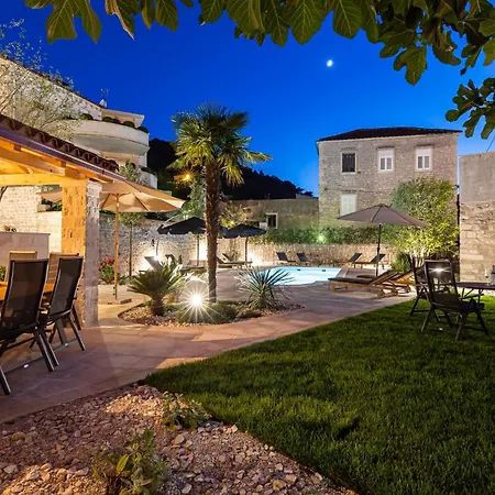 Grand Stone Casa Ciccarelli By Irundo