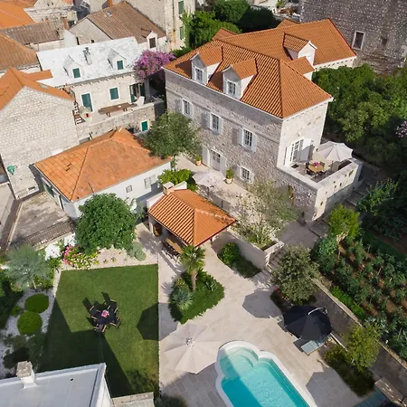 Grand Stone Casa Ciccarelli By Irundo