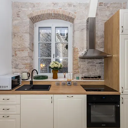 بيت للعطل Grand Stone Casa Ciccarelli By Irundo بوتشيتشا