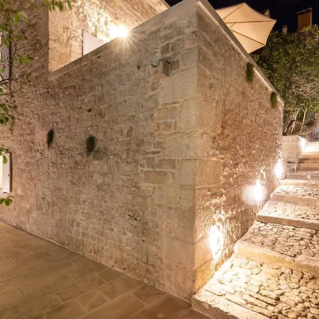 بيت للعطل Grand Stone Casa Ciccarelli By Irundo بوتشيتشا