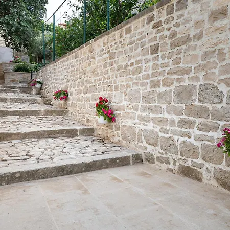بيت للعطل Grand Stone Casa Ciccarelli By Irundo *
