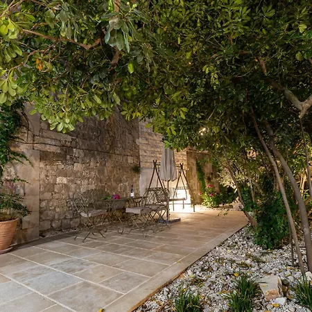 بيت للعطل Grand Stone Casa Ciccarelli By Irundo *